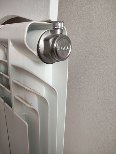 Imagen #1 de Oskar R.